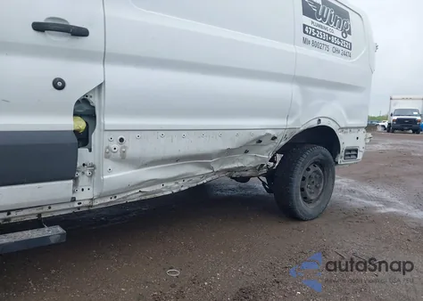 2015 Ford Transit-250 z USA, uszkodzony, nr VIN 1FTNR1ZM5FKB03418